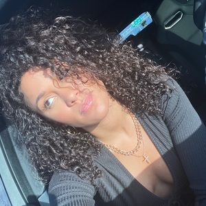 Meet your Posher, Haley